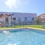 בית נופש Casa Nispero קוניל דה לה פרונטרה